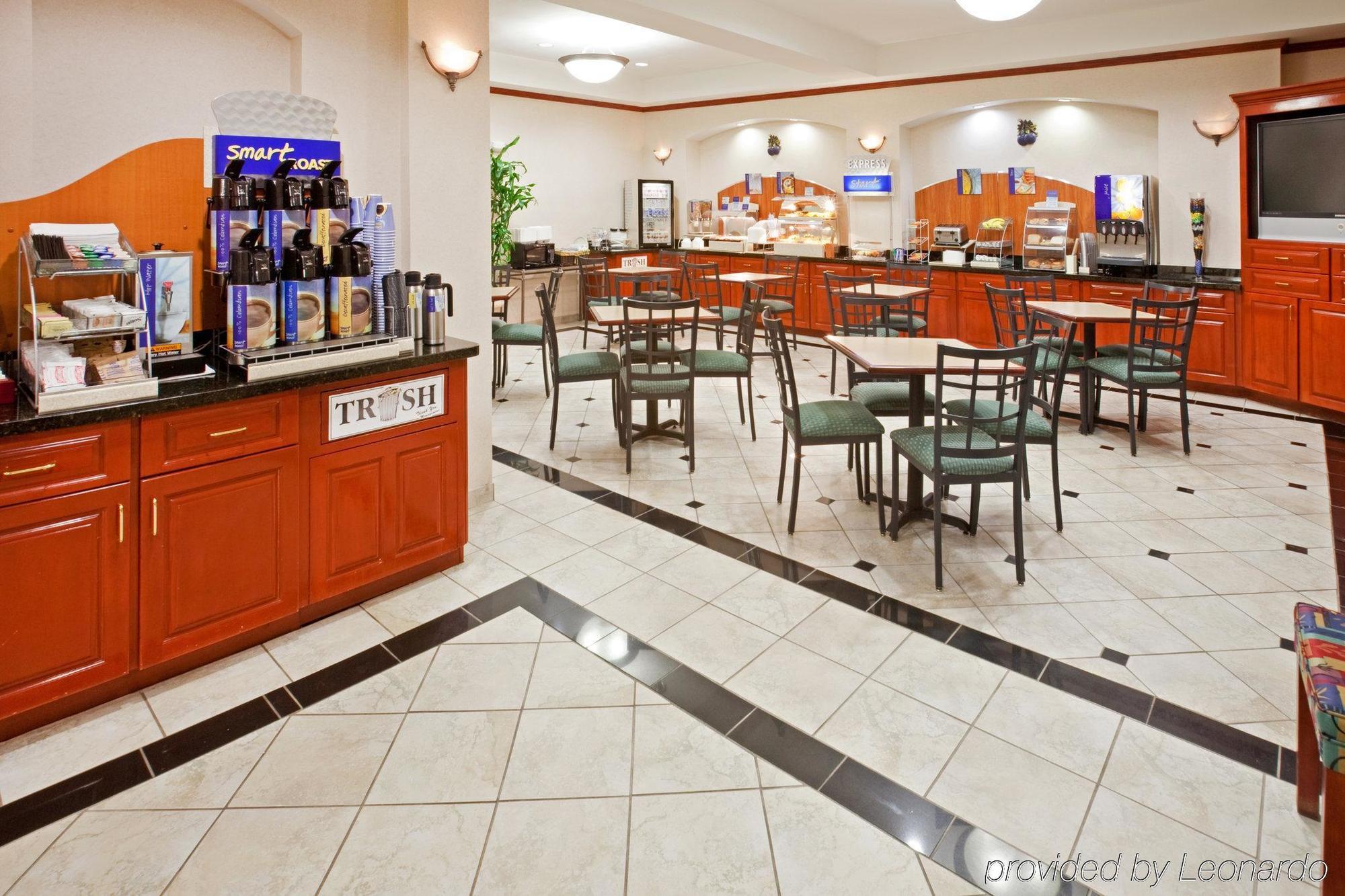 Holiday Inn Express Hotel & Suites Dallas - Grand Prairie I-20 By Ihg Екстер'єр фото