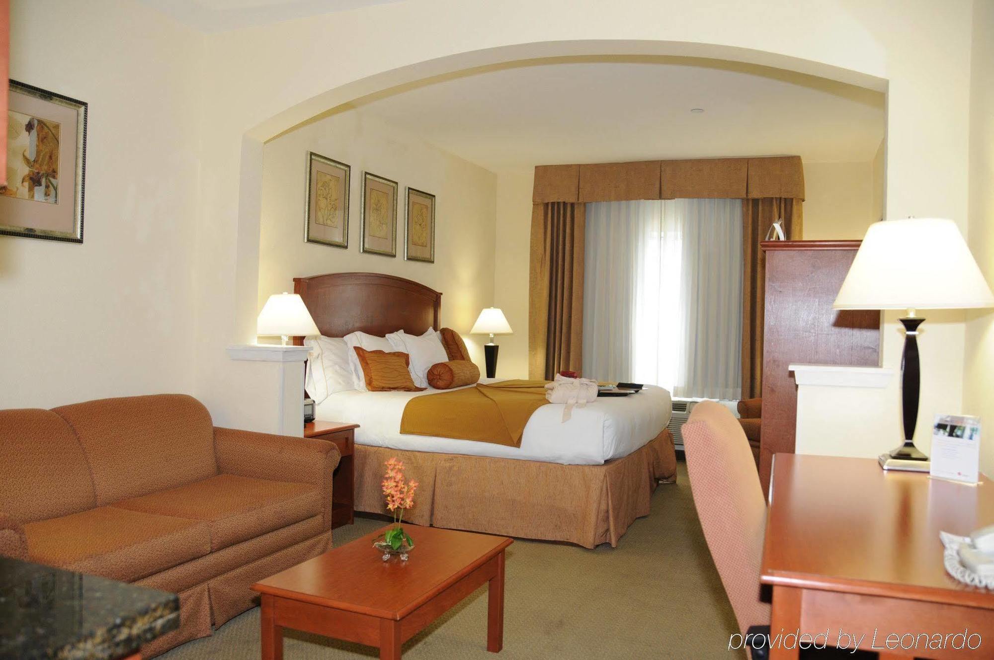 Holiday Inn Express Hotel & Suites Dallas - Grand Prairie I-20 By Ihg Номер фото