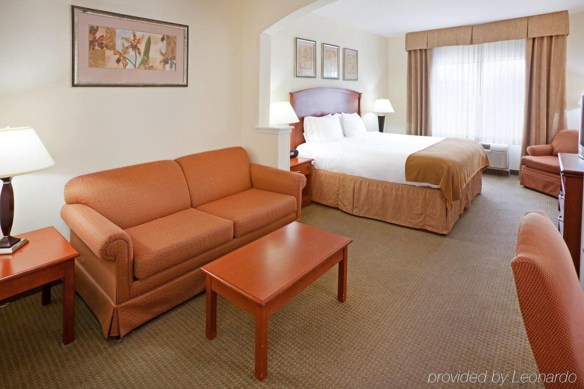 Holiday Inn Express Hotel & Suites Dallas - Grand Prairie I-20 By Ihg Екстер'єр фото
